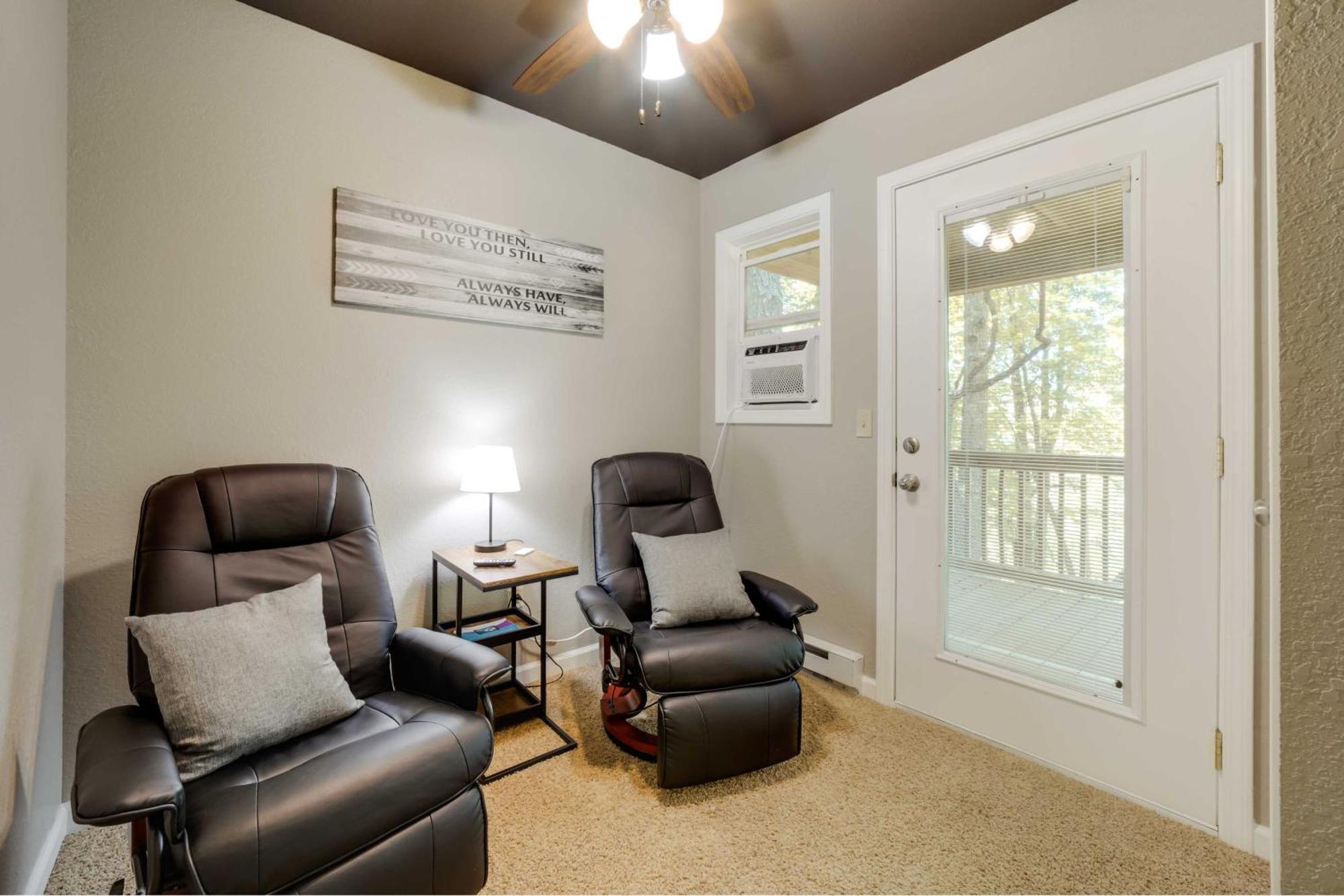 Cozy Whittier Cabin And Yard And Hot Tub, Pets Welcome 外观 照片