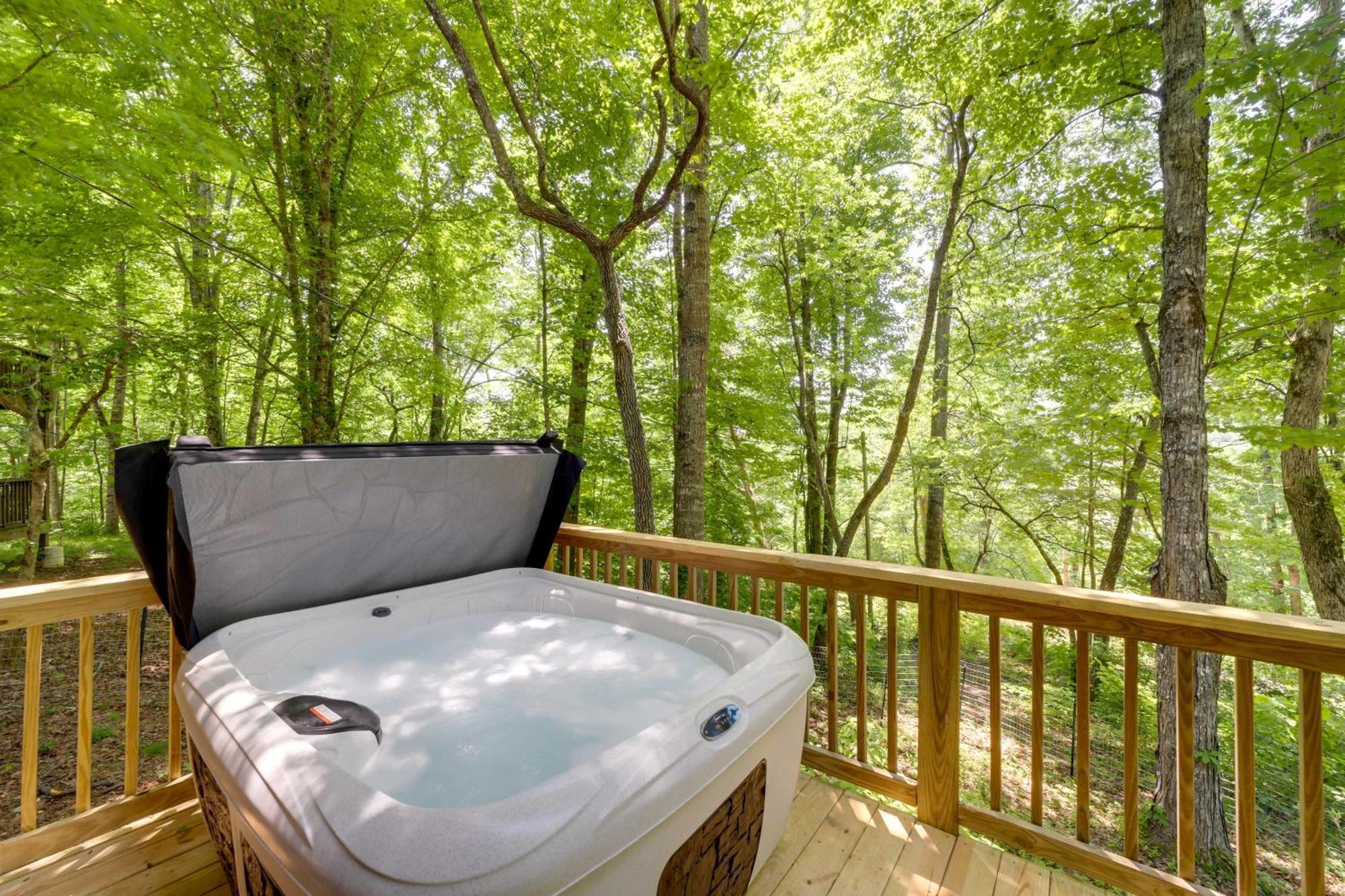 Cozy Whittier Cabin And Yard And Hot Tub, Pets Welcome 外观 照片